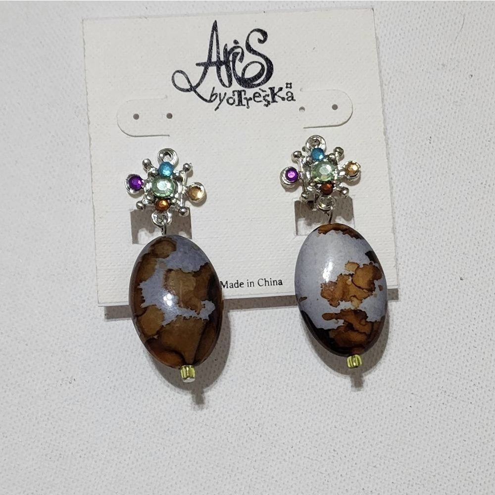 TRESKA beaded dangle‎ clip earrings new!!!